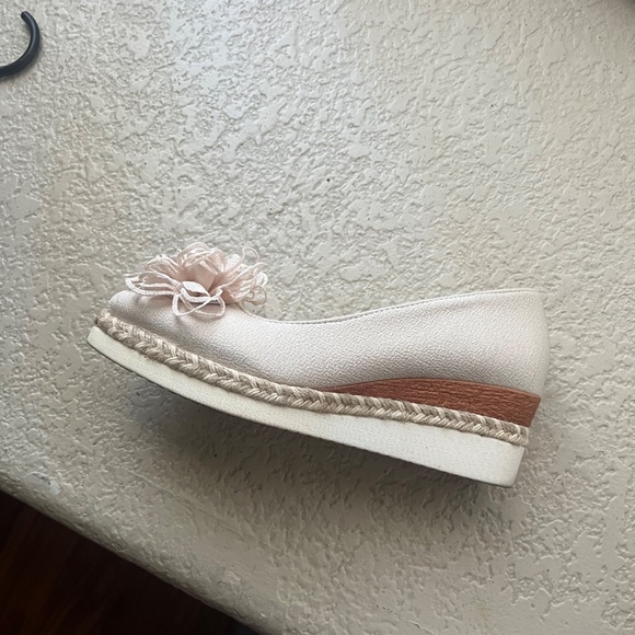 Shoes - Picture 2 of 3